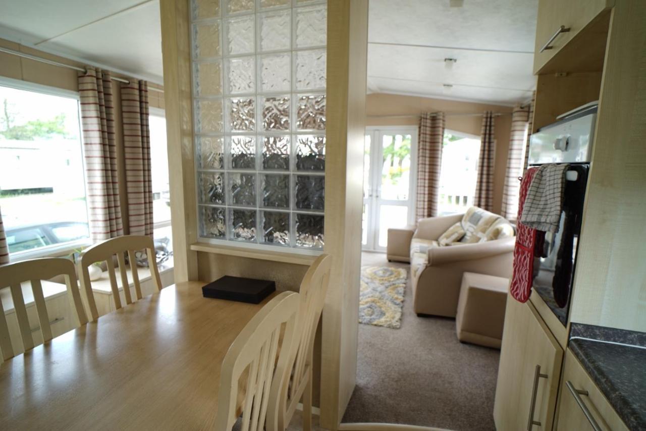 Villa Manor Park Hunstanton Pets Go Free Linen Included Exterior foto