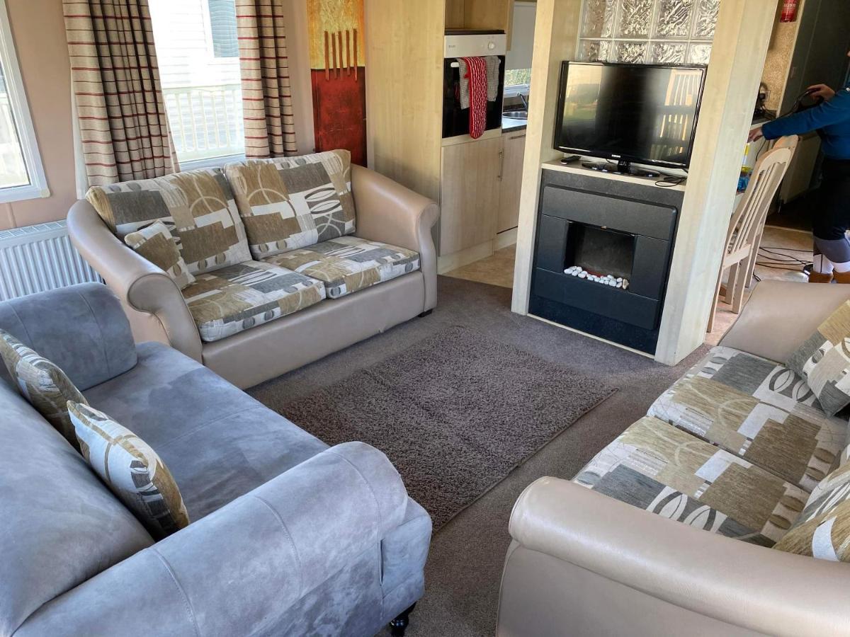 Villa Manor Park Hunstanton Pets Go Free Linen Included Exterior foto